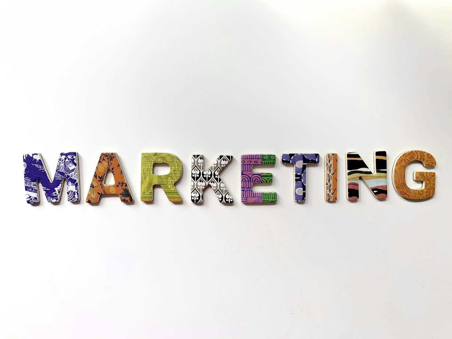 Building a Strong Online Brand: A Step-by-Step Guide